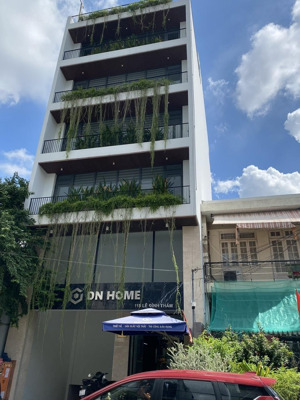 38 tỷ ,bán gấp toà building 8 tầng lê đình thám , tân phú . 180 m2