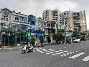 bán gấp: biệt thự phố vườn mỹ văn - phú mỹ hưng, quận 7