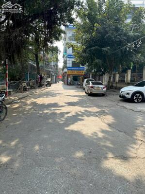 Bán nhà Bằng B, Hoàng Mai, Ô tô gần, Thông số đẹp, MT5,6m x 55m2, 11 tỷ(MTG)