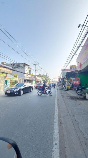 mặt tiền kinh doanh sầm uất nguyễn duy trinh q9