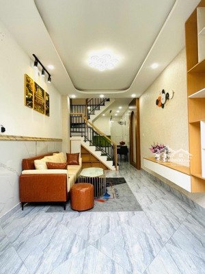 phân khúc 4 đồng - trục phan huy ích - full nội thất ở ngay