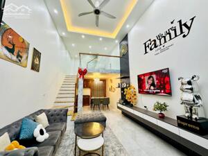 BÁN NHÀ 1.75 TỶ 3 TẦNG 45M2 ( TÂY NAM ) NGÕ TRẦN NHẬT DUẬT