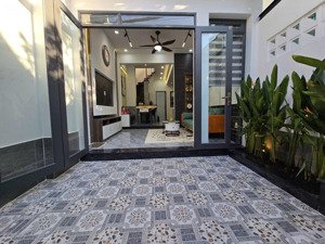 villa xây mới 100% - phong cách highlands coffee - tặng full nội thất