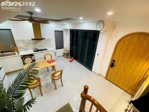 Bán Nhà Phố Trần Duy Hưng. Cầu Giấy. Diện Tích 30m. x6 Tầng. Mặt tiền 5.7m. Giá bán 14.8 tỷ.