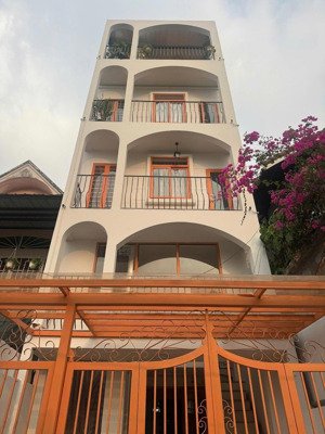 bán chdv 18p mt trần văn sắc, thảo điền, dt 5x20m, kc 5 tầng tm, hđt 70tr giá 27.8 tỷ