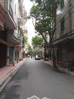 bán gấp đất đẹp sau bến xe mỹ đình 72m2, mt = hậu 5m, ngõ nông rộng, giá 16tỷ (ctl) lh 