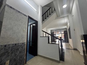 bán gấp nhà 4 tầng đường hàn thuyên hoà cường bắc hải châu đà nẵng . nhà ở và kinh doanh giá tốt