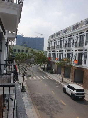 bán nhà mặt phố tại an phát residence, 4 tỷ, 60m2, sổ sẵn công chứng ngay.