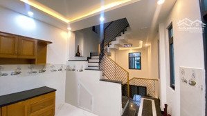 nhà lô góc huỳnh văn bánh phú nhuận, dt 3.5 x 10m