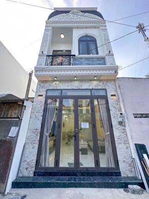 Nhà lầu xây mới Full nội thất - Hẻm 127 Võ Văn Kiệt - Gần Siêu Thị Lotte