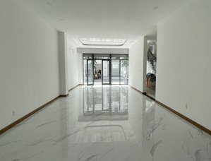 cho thuê nhà phố liền kề 84m2 sử dụng giá 30 triệu/tháng tại vinhomes grand park. lh 