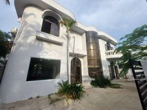 cho thuê nhà mặt tiền siêu đẹp nguyễn đình chiểu gần nguyễn thị diệu quận 3