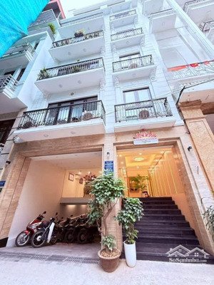 bán toà apartment trung tâm thanh xuân 80m2x7t,ngõ phân lô oto tránh đỗ,lô góc 3 thoáng gỗ cao cấp!