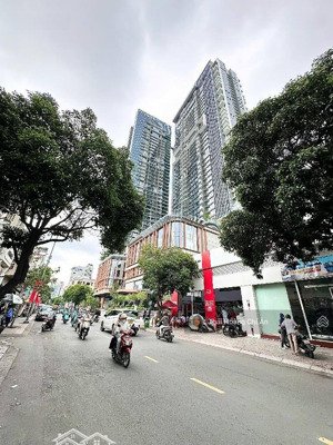 quận 1 - nguyễn trãi - 5 tầng đúc - hẻm 5m - chỉ 19.8 tỷ- 59m2