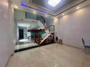 bán nhà 2 tầng mặt tiền đường 10,5m thanh hoá hoà xuân sau lưng csgt, ngay chợ hoà xuân đà nẵng