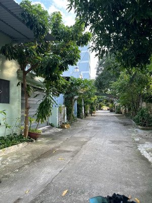 bán đất mặt tiền sử hy nhan - vĩnh hoà diện tích 90,7 m ngang 6 m cách biển 260 m giá 74 tr / m2