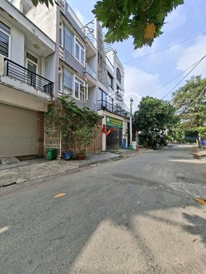 bán nhà 3 tấm 5x17 kdc thới an, lê thị riêng, đối diện ub q12, sổ riêng hoàn công đầy đủ.