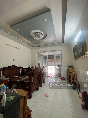 (15tr) cho thuê nhà 3 tầng gần cao đẳng công thương, 100m2 ( 5 x 20), 4pn, 3wc, đường 6m