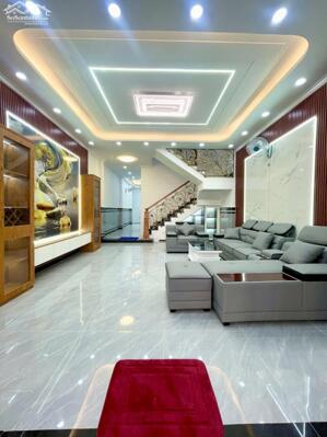  HIẾM! NHÀ HẺM XE HƠI – CÁCH LÊ VĂN KHƯƠNG 50M – 4PN – 100M² – CHỈ 6.95 TỶ 