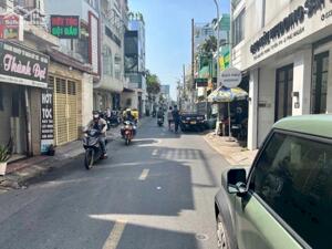 Mặt tiền KD sầm uất Nguyễn Trọng Tuyển_Trần Huy Liệu, 3 Tầng, có lề, 105m2 DTsd, 8.69 Tỷ