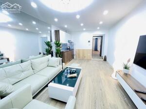 BÁN CĂN HỘ TẬP THỂ PHỐ 8/3, HAI BÀ TRƯNG, NHÀ ĐẸP FULL ĐỒ, Ô TÔ ĐỖ