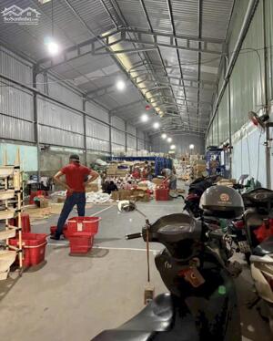 Cho thuê kho xưởng 500m2 gần cao đẳng Điện lực Quận 12