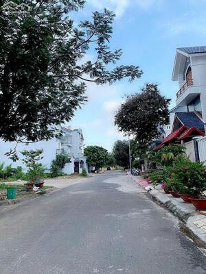 Đất biệt thự đơn lập KDC Khang Điền sổ hồng riêng