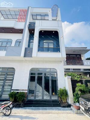  MỘT CĂN NHÀ RỘNG – GIÁ VỪA – Ở LÂU DÀI TẠI THỦ DẦU MỘT 