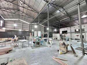 Cho thuê 600m kho xưởng Đức Giang, container đỗ, xuất full VAT, giá 90k/m