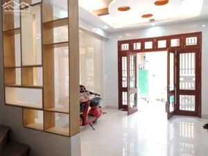 Cho thuê nhà riêng ở NHÓM Nguyễn Khang, Cầu Giấy 35m x 5T giá 14 triệu FULL ĐỒ