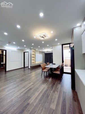 Bán gấp căn hộ C6 Trần Hữ Dực, dt 105m,3pn,2 vs, nội thất mới đẹp, giá thỏa thuận, lh 0983816388