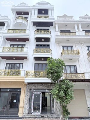 Bán nhà 5 tầng có Thang máy tuyến 2 đường Lê Hồng Phong Hải Phòng