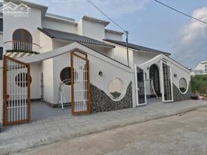 BÁN NHÀ LẦU LỬNG MỚI 100% KHU NAM VIỆT, LONG HỒ, VĨNH LONG (CÁCH TRUNG TÂM VĨNH LONG CHỈ 2KM)