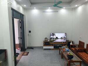 BÁN NHÀ ĐẸP 2.18 TỶ 3 TẦNG 47M2 ( ĐÔNG NAM ) NGÕ GIẢI PHÓNG