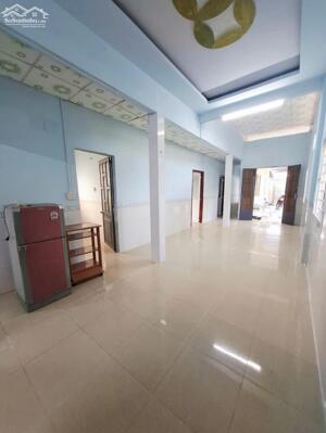 Nhà 300m2 4 phòng tại Cần Thơ