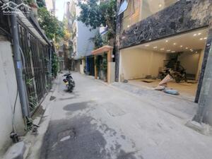 Bán nhà Nguyễn Văn Cừ,Long Biên 7 tầng,50m,mt5m oto tránh nhỉnh 20 tỷ