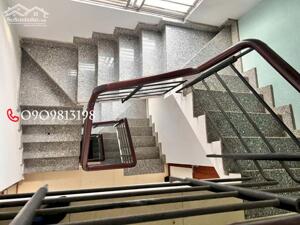 ️️️Nhà Dòng Tiền Quận 1 SHR Sang Tên Ở+KD TN Ngay.️️️