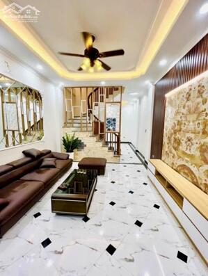 Nhà Đẹp Full Đồ, Láng - Đống Đa, 40m2 x 5 Tầng, MT4M, 4PN, Chủ Thiện Chí, 12 Tỷ