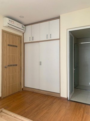 căn góc 3pn nhà mới 90% cần bán. chỉ 2,990 tỷ có nội thất. lh : có zalo) để xem nhà !