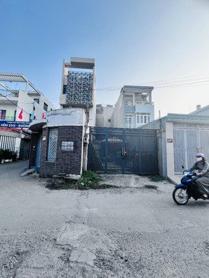 bán gấp đất mặt tiền kinh doanh đường sầm uất đối diện vạn phúc thủ đức,112m2 giá chỉ 9,5 tỷ,