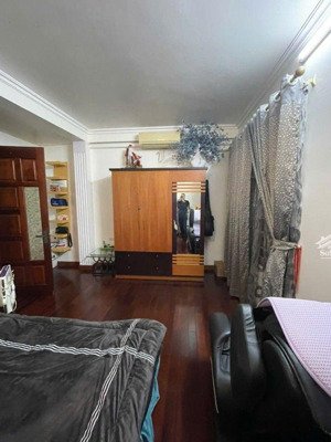 chính chủ tôi cần bán gấp nhà trần thái tông 6t 4 ngủ,lô góc kd ô tô nội thất xịn | 17 tỷ