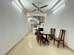 giá siêu rẻ! phố kim ngưu, lô góc, 2 thoáng 80m mặt phố, dân xây chắc chắn, full nội thất 35m2.