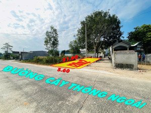 thanh lí lô góc 2 mặt tiền kinh doanh tốt sát trung tâm! giá siêu rẻ mua ở đầu tư đều tốt