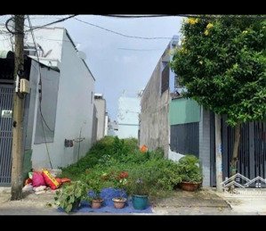 cần bán đất full thổ cư 95m2 giá 1 tỷ 450 gần bến xe củ chi , sổ hồng riêng