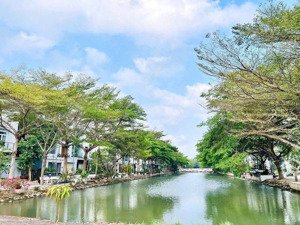 cho thuê nhà phố đẹp 3 tầng view sông, p. phú mỹ,q7. nhà đẹp vào ở ngay.