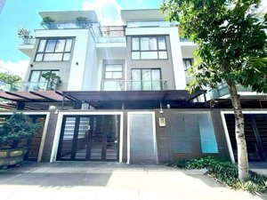 siêu phẩm hà đô centrosa đường số 8, phường 12, quận 10 ngang 8m, vị trí đắc địa