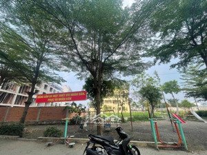 hơn 4tỷ; chỉ hơn 60tr/m2 khu phân lô thống nhất, gò vấp, đất trống, tiện xây mới, ô tô đỗ cửa