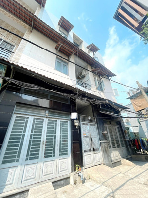 chdv 4 tầng sát mặt tiền trần xuân soạn, 70m2, hẻm 3m, 12pn, giá 5.5 tỷ