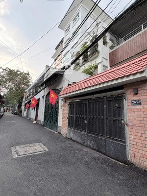 nhà bán hxh vip 26 nguyễn bỉnh khiêm. dt 4.7mx25m, 3 tầng