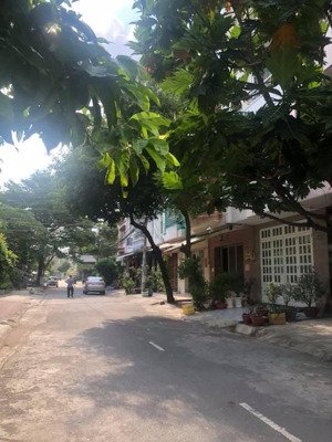 cho thuê nhà giá rẻ mtnb khu vip tên lửa đường số 36, dt: 4x18m, 3.5 tấm, 15 triệu/th